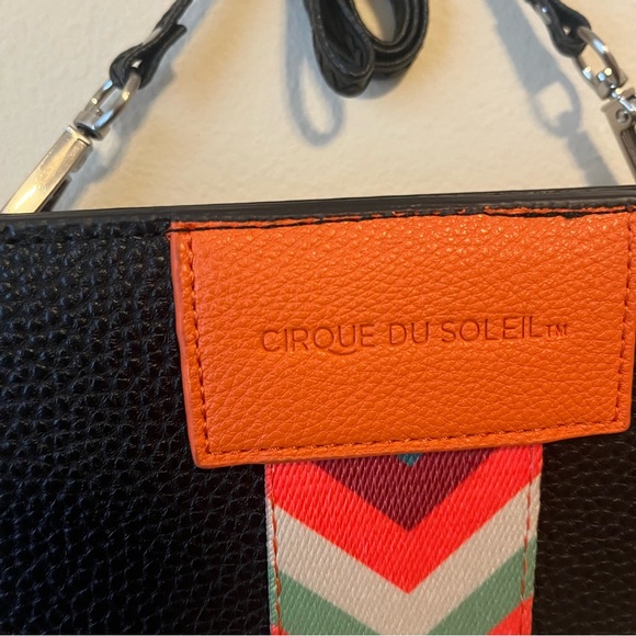 Cirque du Soleil Convertible Wallet Crossbody 🎪✨ NWOT - Picture 2 of 4